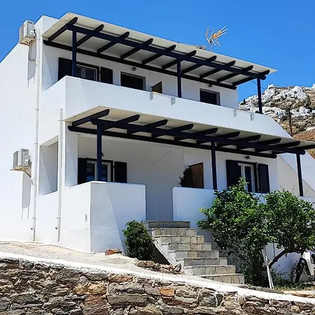 Ammonitis Livadi (Serifos)