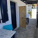 Ammonitis Apartman Livádi